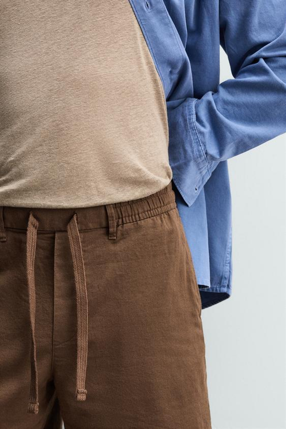 ZARA ШОРТЫ RELAXED FIT ИЗ ХЛОПКА И ЛЬНА, КОРИЧНЕВЫЙ