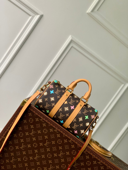 Louis Vuitton Keepall 25