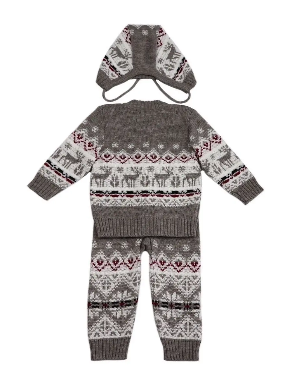 Костюм вязаный