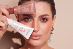 Paese Get The Glow Look Illuminating Face Cream - Многофункциональный тонирующий крем с осветляющим эффектом, 30 ml