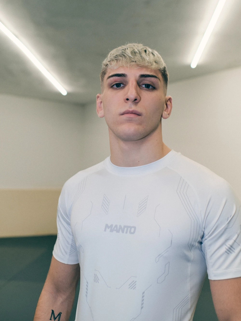 Рашгард MANTO SHIELD белый