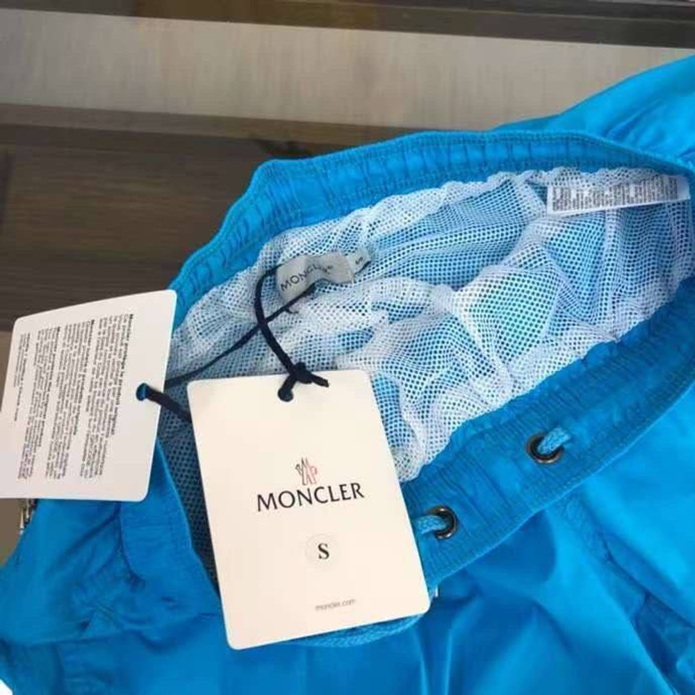 Шорты Moncler