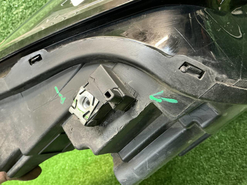 Фара правая Changan Uni-V (2022-н.в.) LED