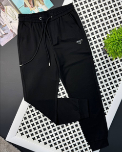 Спортивные штаны Prada