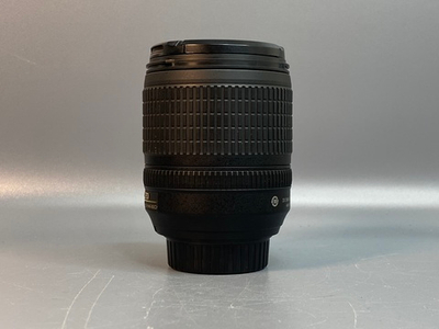 Nikon 18-105mm 3.5-5.6G AF-S ED DX VR Nikkor царапки на линзе