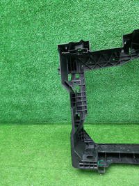 Телевизор Hongqi HS5 (2019-н.в.)