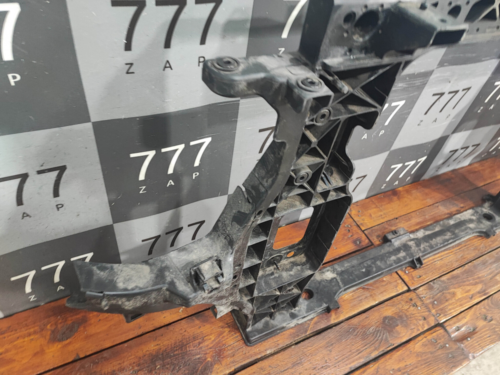 Панель передняя Genesis GV80 20-нв Б/У Оригинал 64101T6000