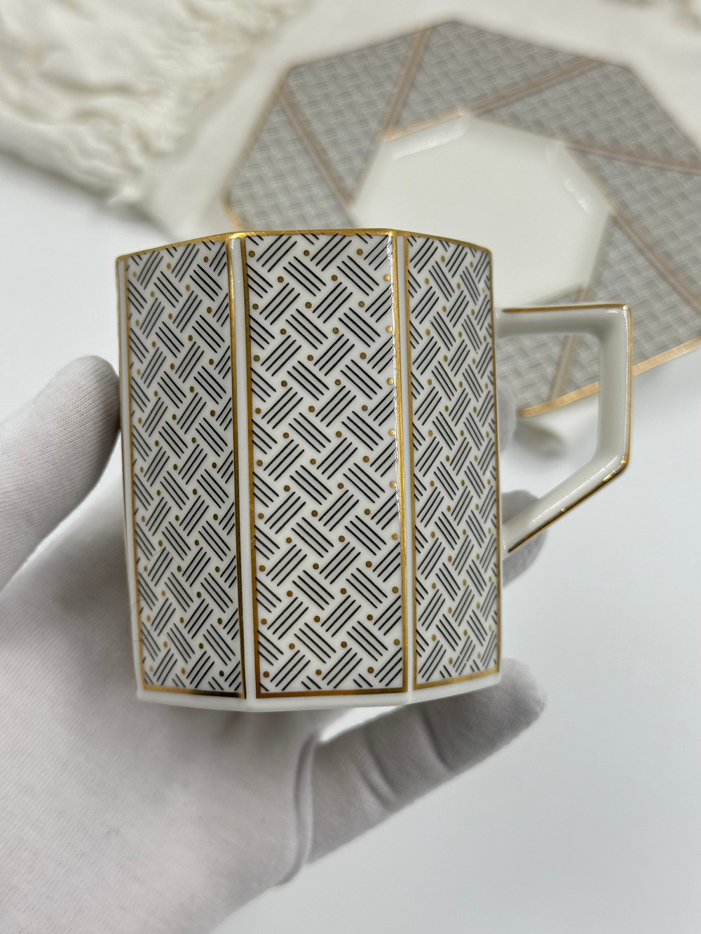 Кофейная пара с геометричным узором Givenchy by Yamaka