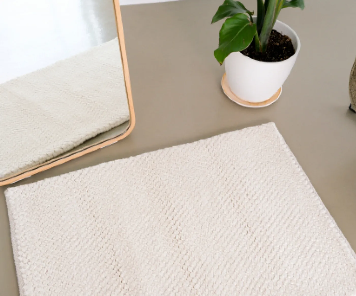 Коврик из шерсти 60х90