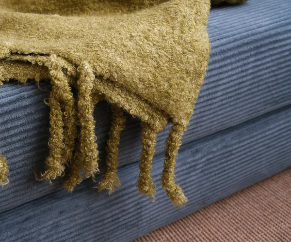 Плед с кисточками, 170х130см