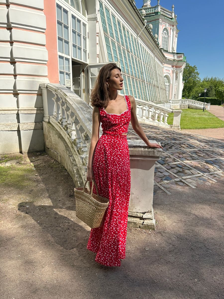 Блуза-топ из софта красная в цветок