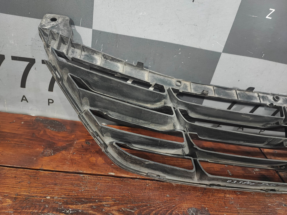 Решетка переднего бампера Hyundai ix35 (LM) 10-15 Б/У Оригинал 865612Y000