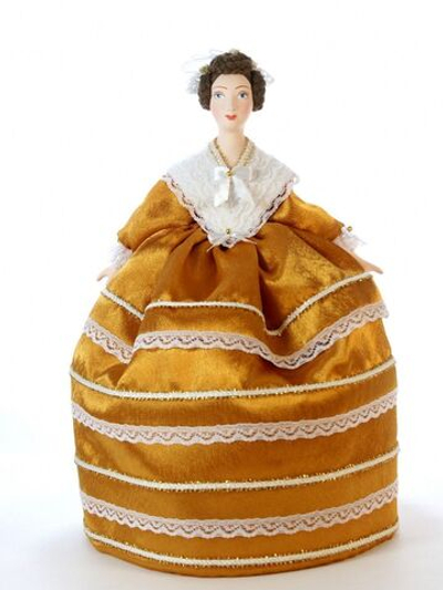 Кукла грелка на чайник Барышня