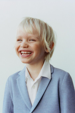 ZARA КОСТЮМНЫЙ БЛЕЙЗЕР КОМФОРТНОЙ ПОСАДКИ, СИНИЙ