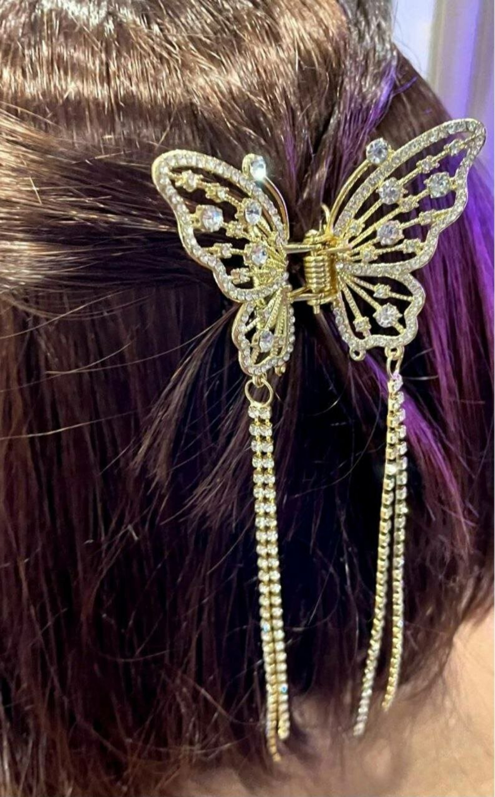 Блестящий краб заколка бабочка для волос. Универсальная.Металлическая. Модерн с  кисточками из страз. Цвет Золото