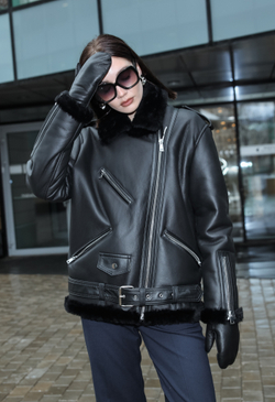 Дубленка черная