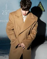 Бежевое пальто 