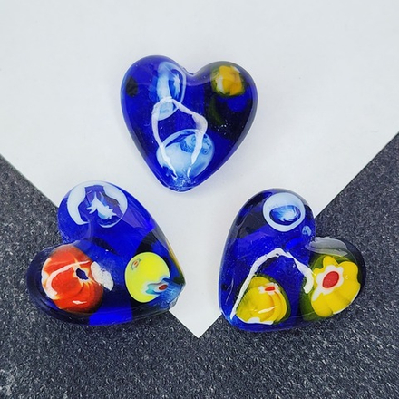 Бусины сердце, стекло, лэмпворк, миллефиори, р-р 20мм, штучно