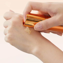 VT Cosmetics Vita-Light Reedle Shot 300 интенсивная бустер-сыворотка с микроиглами и витамином C