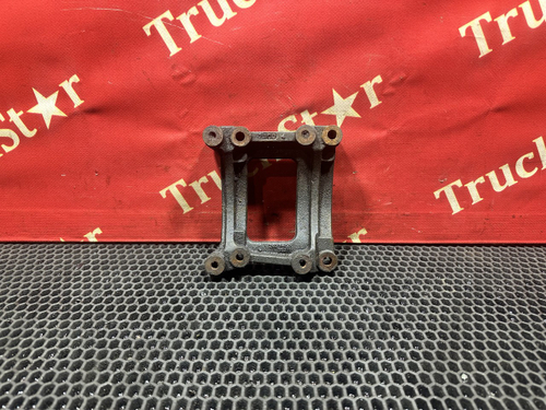 Кронштейн компрессора кондиционера 2021г