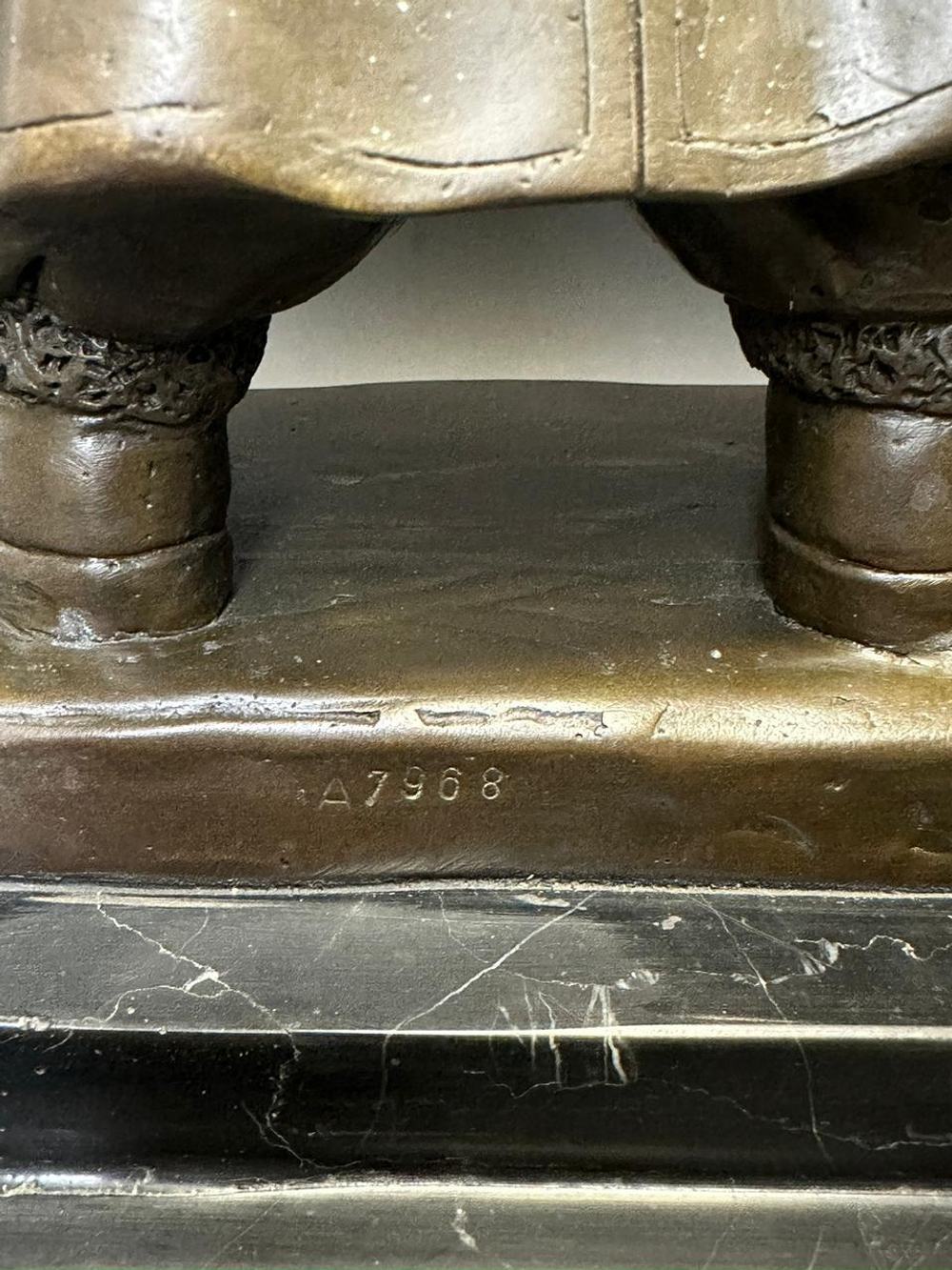 Бронзовая скульптура «Запорожский казак»