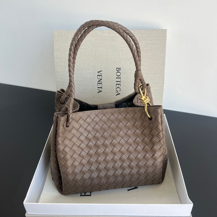 Bottega Veneta Small Parachute 21 cm