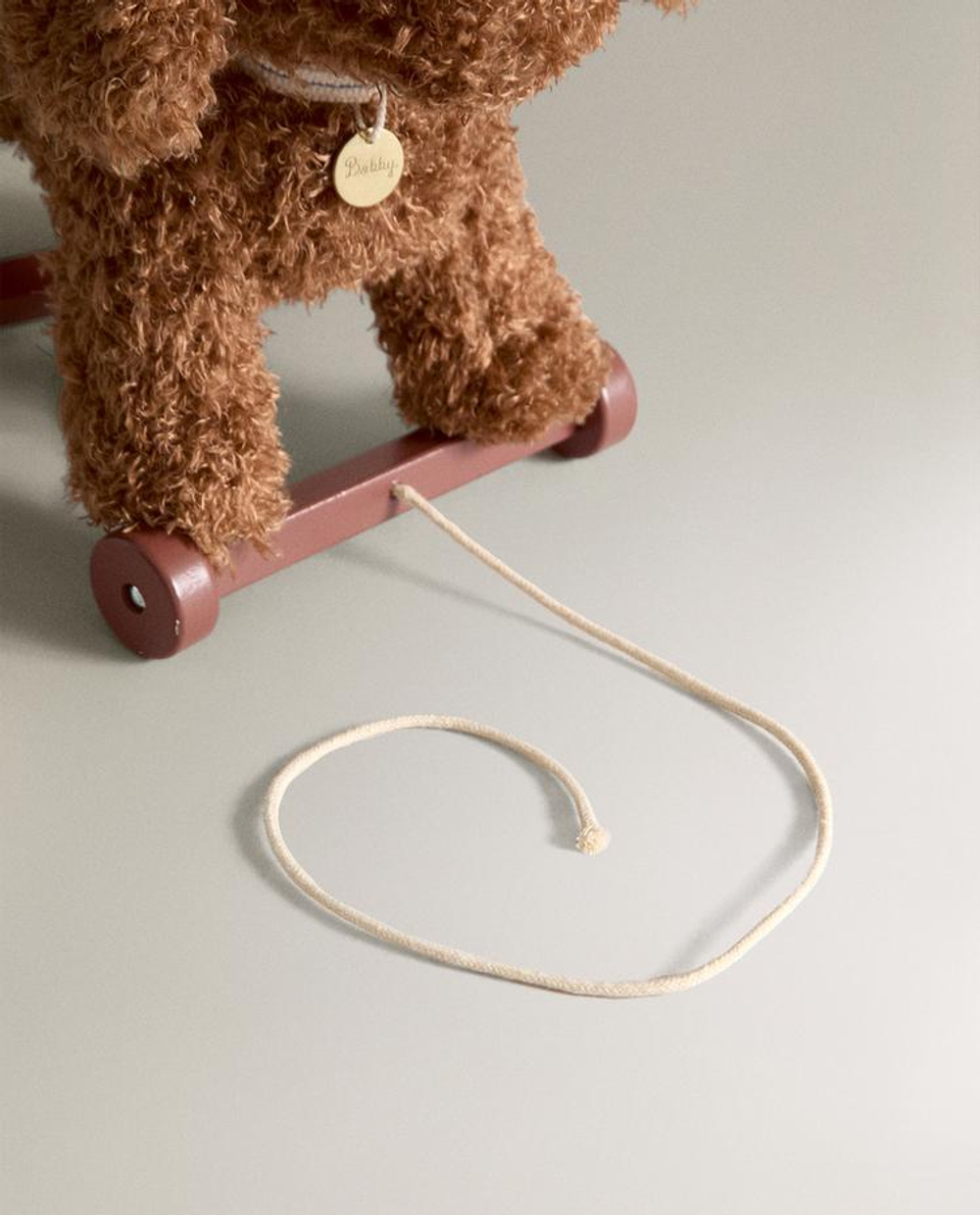 ZARA HOME ДЕТСКАЯ МЯГКАЯ ИГРУШЕЧНАЯ СОБАЧКА НА КОЛЁСИКАХ, КОРИЧНЕВЫЙ