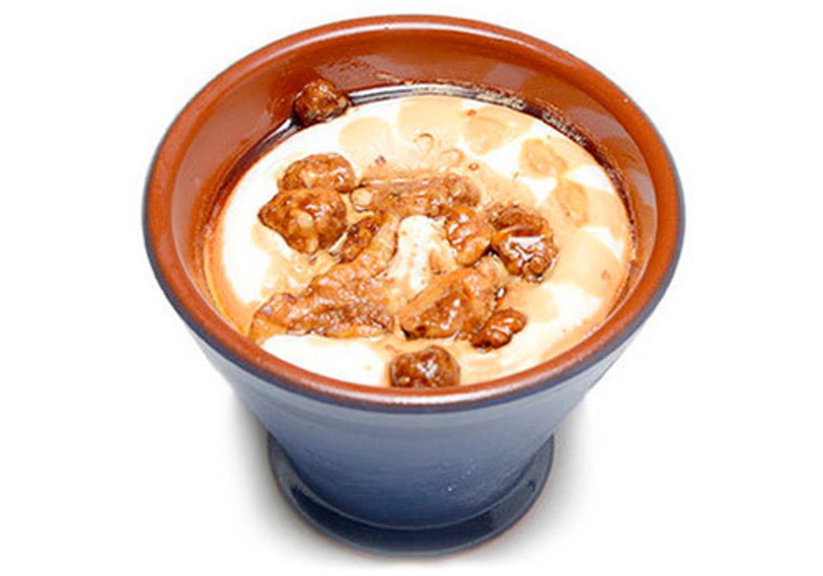 Мороженое в горшочке с карамелью и грецким орехом, 100г