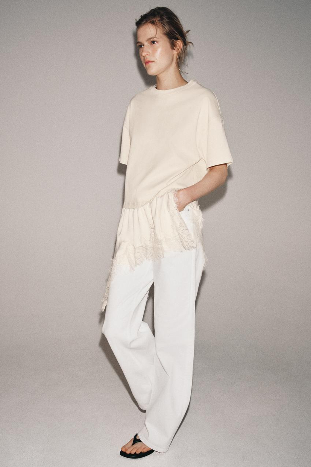 ZARA ФУТБОЛКА С КРУЖЕВНОЙ ОТДЕЛКОЙ, ЭКРЮ