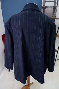 Пиджак в полоску 66 размер