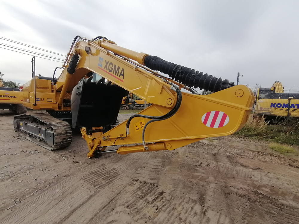 XGMA XG822* Экскаватор XG822EL (Дизельный, 5,9 л, 152 л.с., АТ)