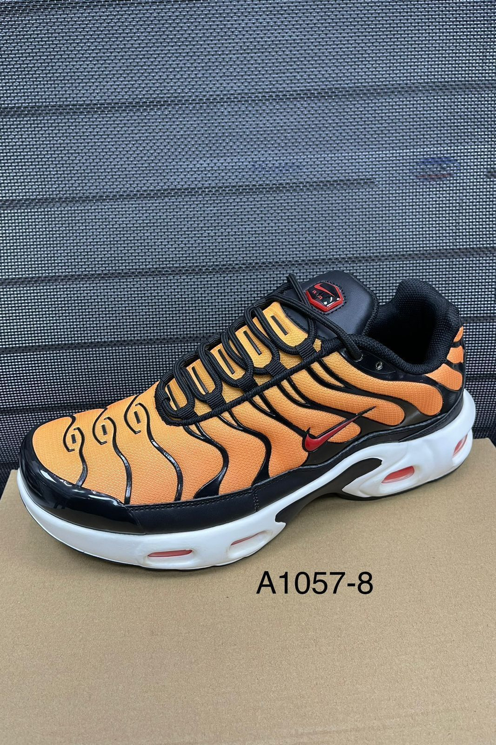 Кроссовки по 8 пар (41-46)р. / A1057/8