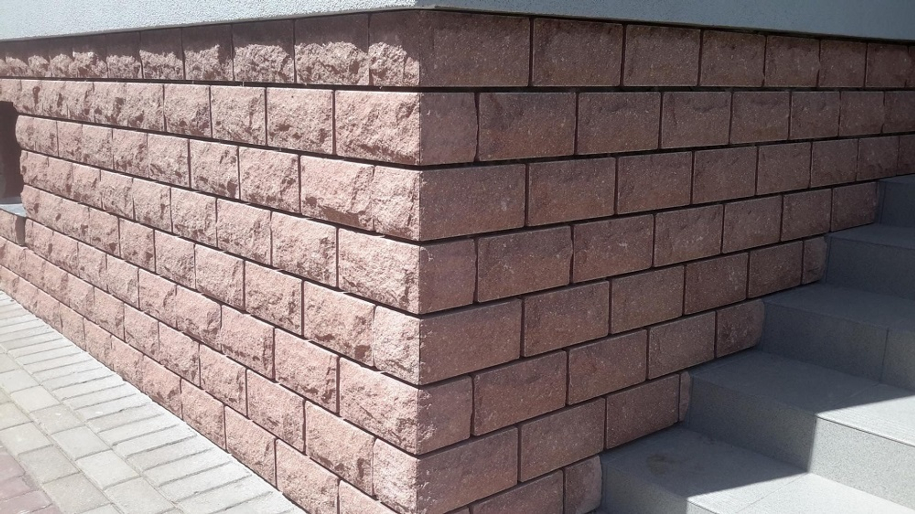 Бетонная плитка для облицовки фасада - доступное решение в качественном исполнении