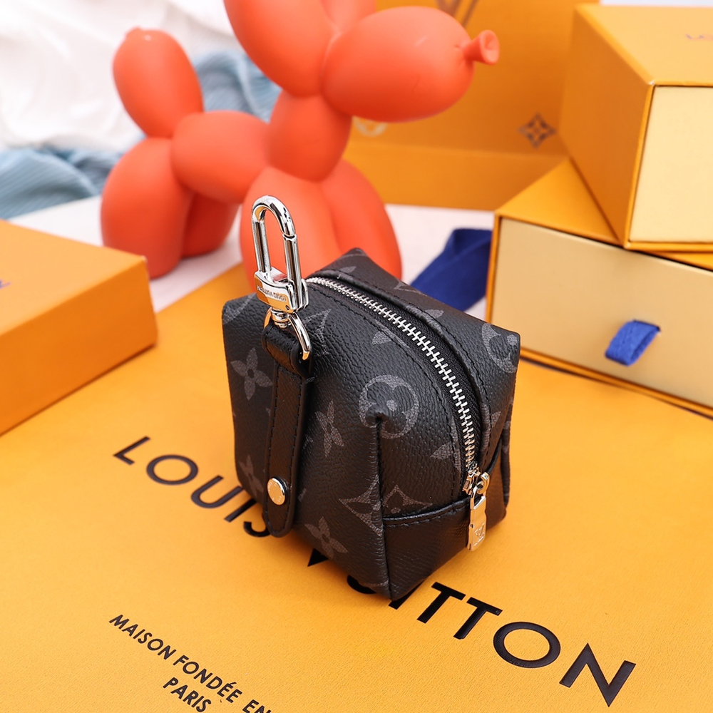 Louis Vuitton Squared Pouch