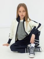 Кардиган на молнии для девочки в школу AT1069 молочный