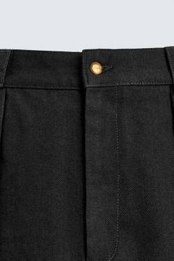 ZARA ШОРТЫ RELAXED FIT СО СКЛАДКАМИ, ЧЕРНЫЙ