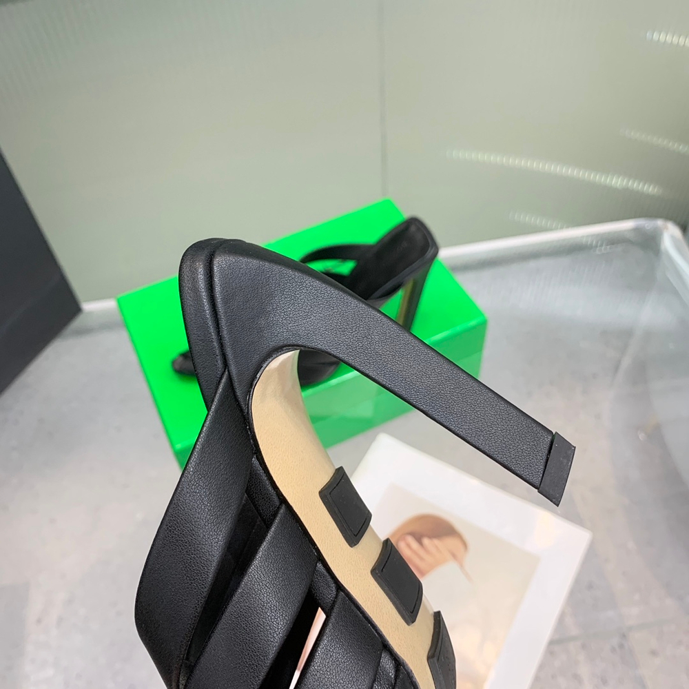 Bottega Veneta Alfie Mule