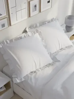 Декоративная наволочка с рюшами, оборками "Беляночка" 70х70 см, 1 шт, без молнии