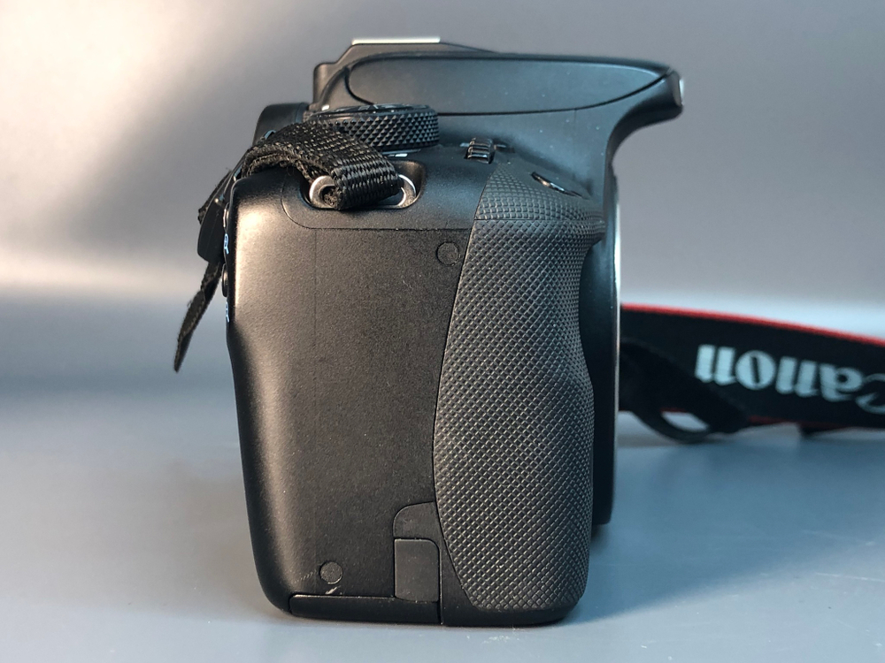 Canon EOS 100D, 98600 кадров пробега
