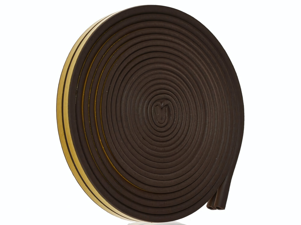 Уплотнитель 10м резиновый самоклеящийся D-профиль 8*9 мм коричневый