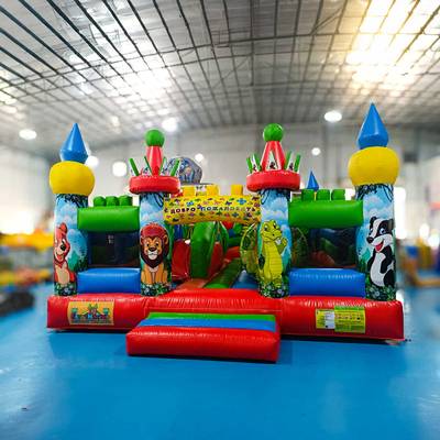 Коммерческий надувной батут "Сафари приключения" 6*5*2.8 м