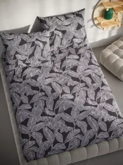 Постельное белье "Ферн" семейное   наволочки 50х70 2шт Простынь на резинке 160х200 см  Пододеяльник 145х215 см(2шт)  Сказка перкаль