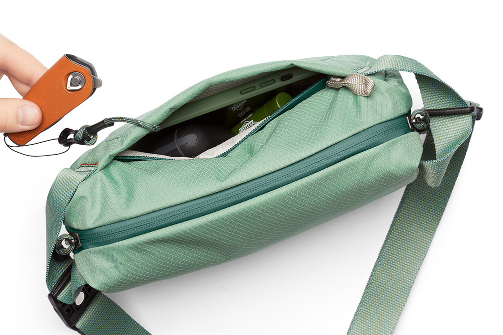 Сумка Bellroy Lite Sling Mini 4L