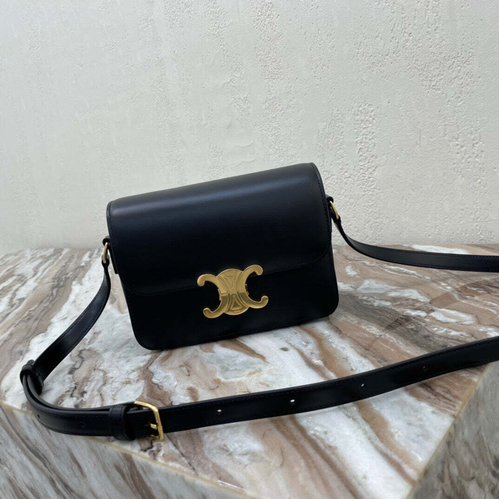 Celine Triomphe 18 cm