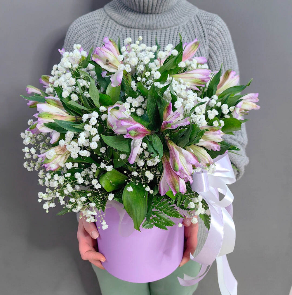 Композиция с альстромериями