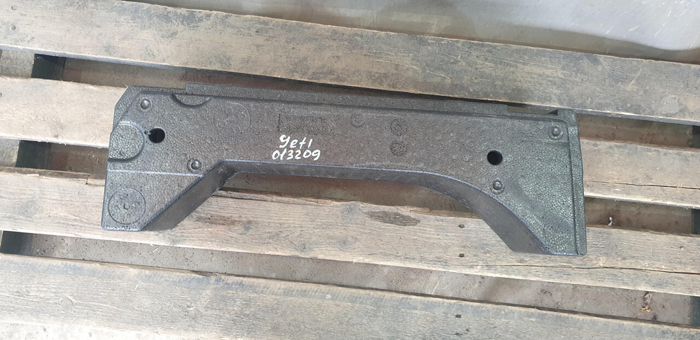 Контейнер в багажник Skoda Yeti 09-14 Б/У Оригинал 5L6858857C