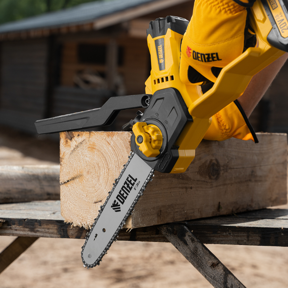 Цепная мини-пила аккумуляторная бесщет., СCS-200BL, шина 200 мм, Li-Ion, 20 В, // Denzel