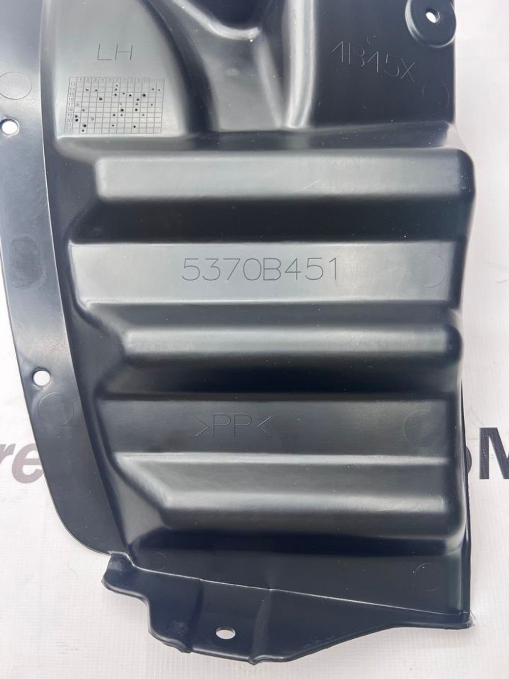 Подкрылок задний левый Mitsubishi Outlander 3 5370B451.Оригинал.