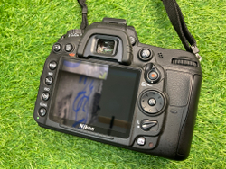 Nikon D7000 2.500 кадров