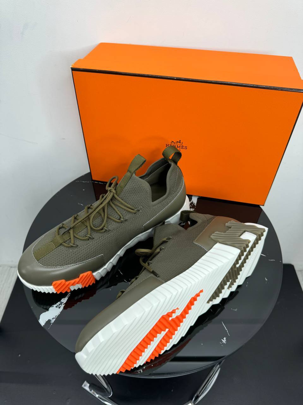 Кроссовки Hermes